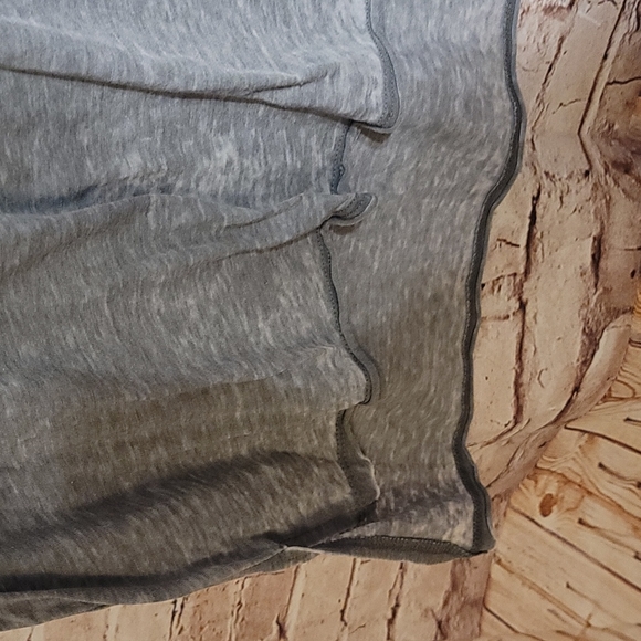 Hello Gorgeous skeleton skull tee shirt xs nwot - Picture 3 of 4